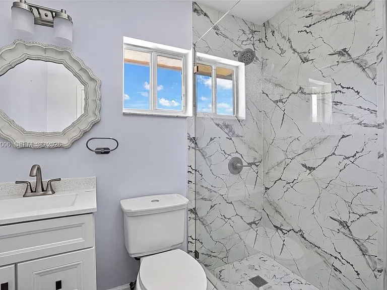 14102 SW 167th Ter — Photo 15