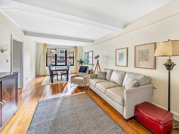 2nd image of 240 E 79th St APT 6B