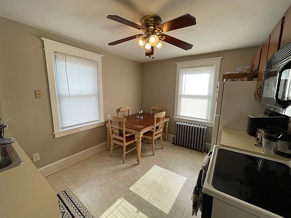 Large Eat In Kitchen