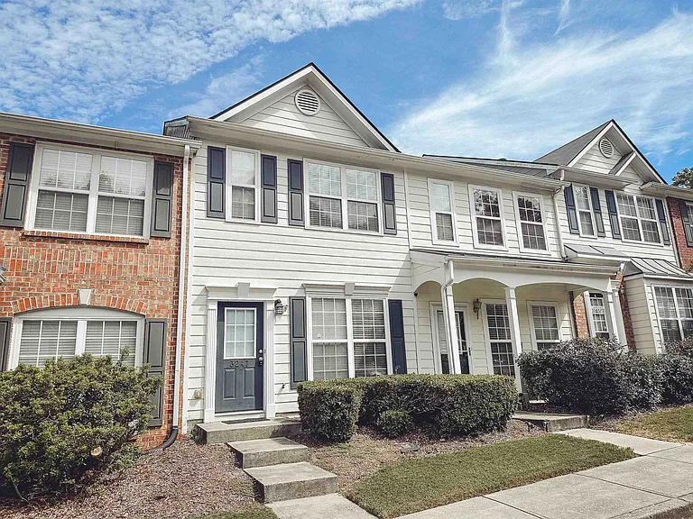3247 Hidden Cove Cir — Photo 2