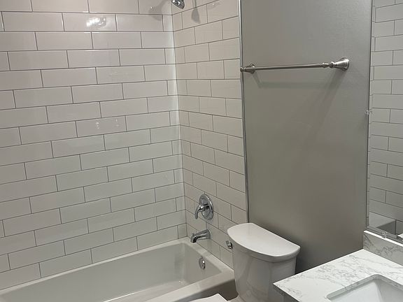 3rd image of 1202 Timber Pl APT 1