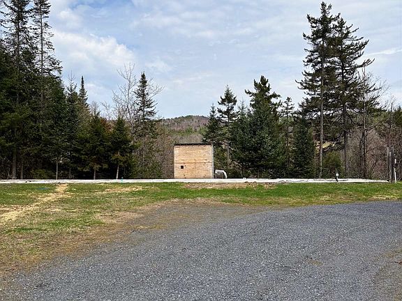 3rd image of 160 West Hill Road
