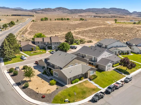 101 Palmer Dr, Dayton, NV 89403