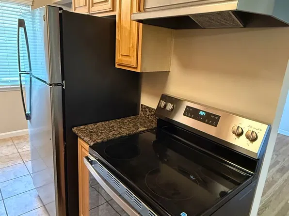 2370 Homestead Rd #4, Santa Clara, CA 95050