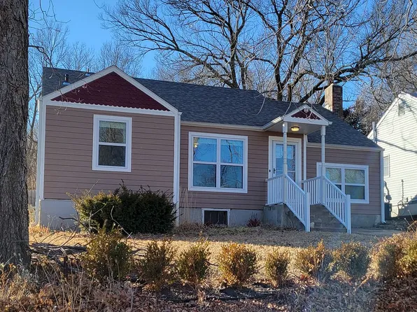 408 S 18th St, Manhattan, KS 66502
