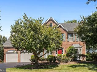 6163 Hidden Canyon Rd, Centreville, VA 20120