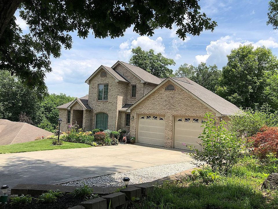 1st image of 540 S Woodlawn Dr