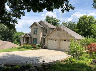 540 S Woodlawn Dr, North Vernon, IN 47265