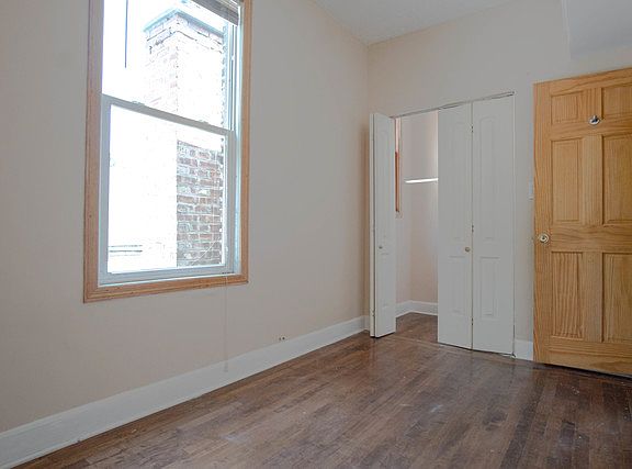 5th image of 2823 S 48th Ct