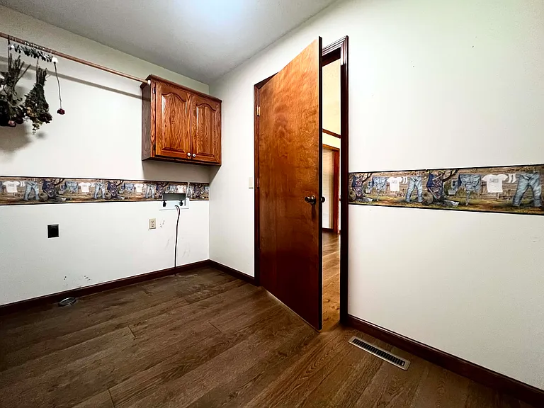 1120 W Maplewood St — Photo 11