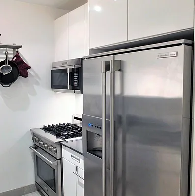 Rented by SERHANT. | media 23