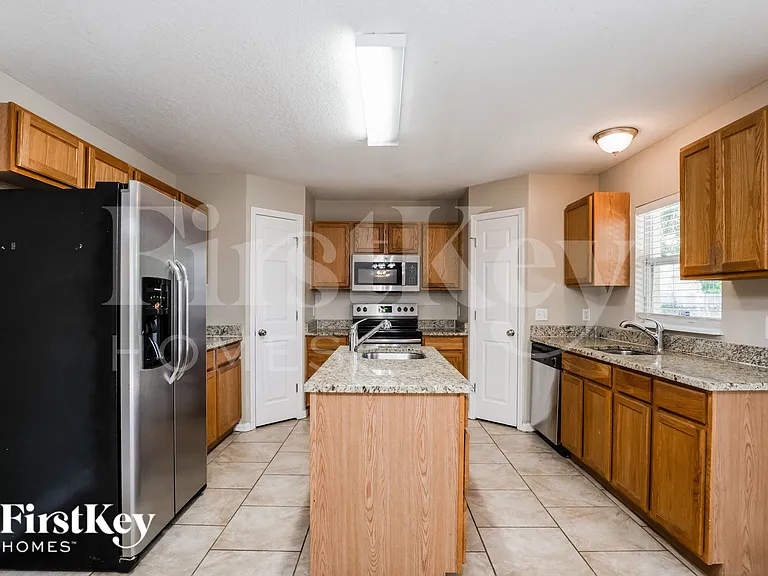 471 Koutnik Rd SE — Photo 3