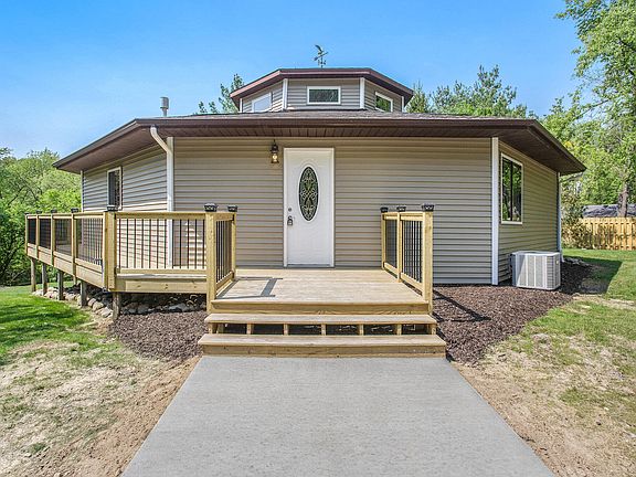 2nd image of 13963 Oberley Dr SE