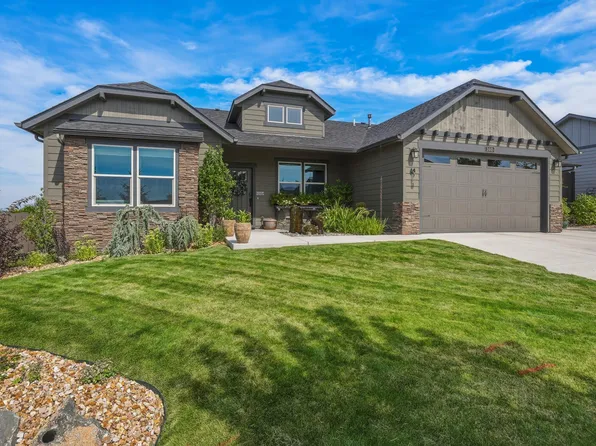 2440 SW 43rd Pl, Redmond, OR 97756