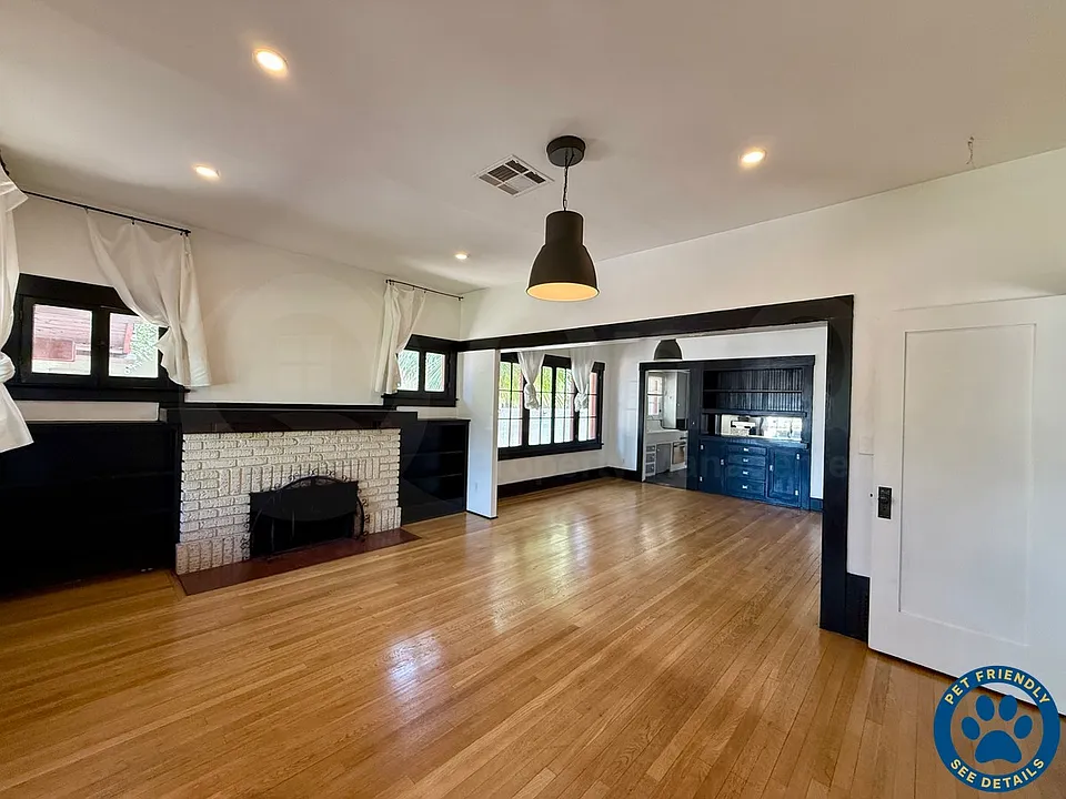 507 E Moreland St #1