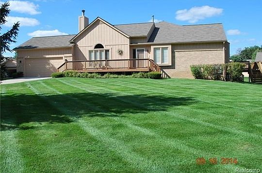 2nd image of 35138 White Pine Trl #1