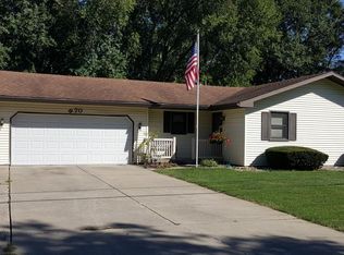 870 Kirk Dr, Mt Zion, IL
