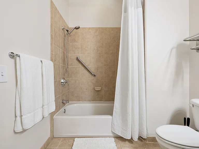 50590 Santa Rosa Plz — Photo 14