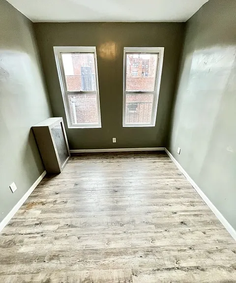 492 Park Ave #13 — Photo 11