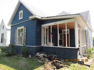 607 6th St, Monett, MO 65708