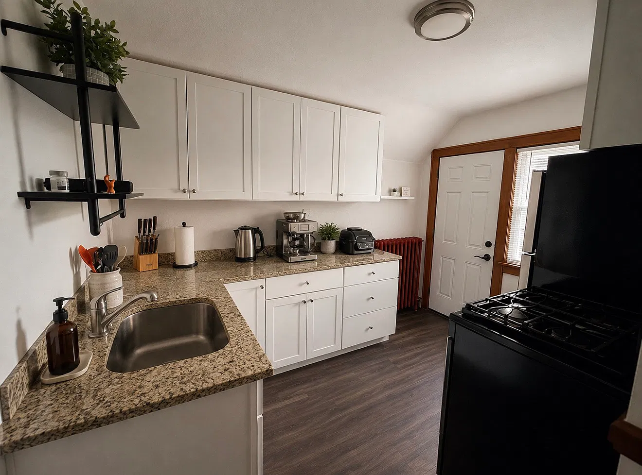 2 bed, 1000 sqft, $1,520 — Photo 3