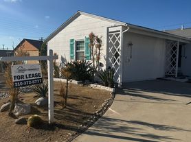 5335 139th St, Hawthorne, CA