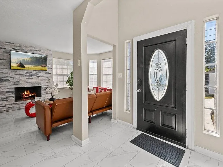 2504 Ferguson Way — Photo 2