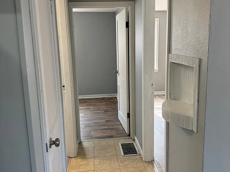 2928 Ashby Rd — Photo 12