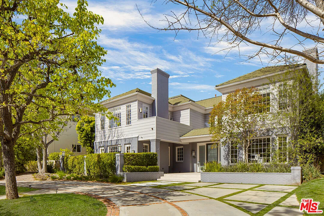 8 bed, 9.5 bath, 8085 sqft, $65,000 — Photo 1
