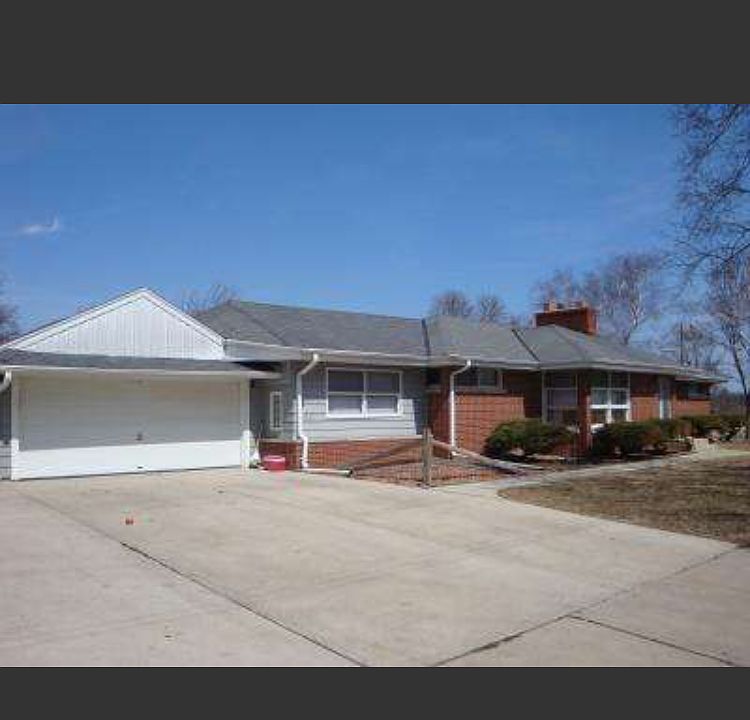1st image of 10010 W Glendale Ave