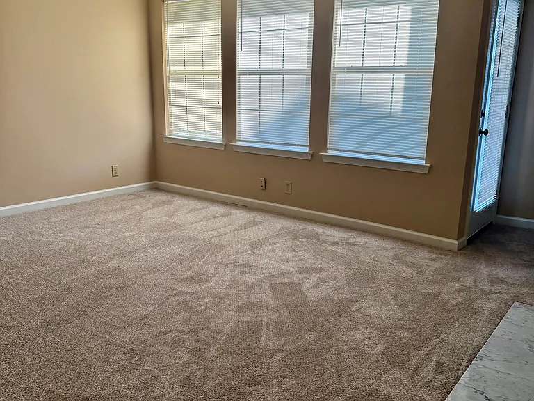 146 N Timber Dr — Photo 8