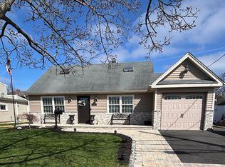 8 Carlton Drive, Massapequa, NY