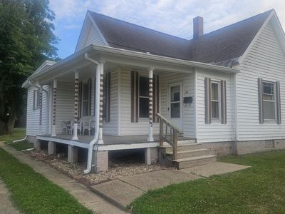 658 E Maple St, Canton, IL, 61520
