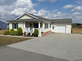 352 Indigo Ln, Somerset, PA