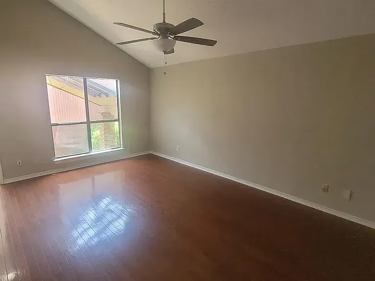 2861 Maple Dr — Photo 18