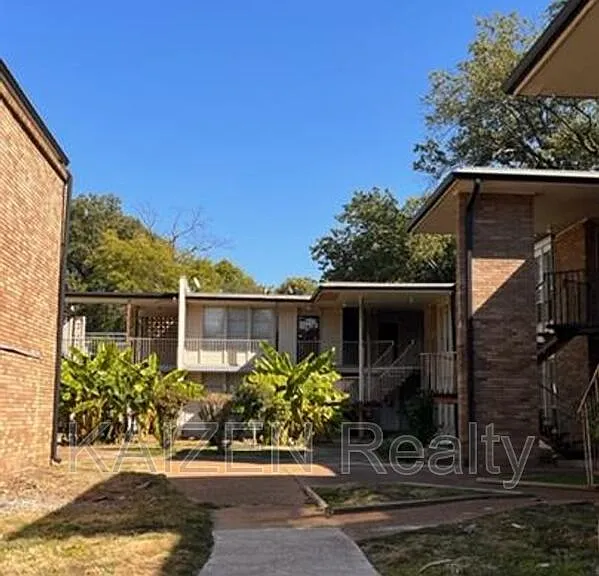 151 N Belvedere Blvd — Photo 1