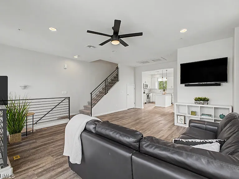 2090 S Dorsey Ln #1030 — Photo 19