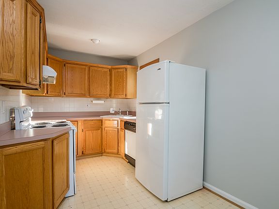 KITCHEN WORK SPACE