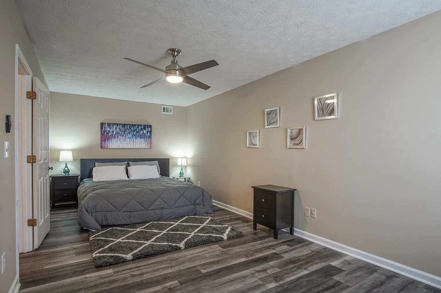 2 bed, 2.0 bath, 1732 sqft, $2,619 — Photo 3