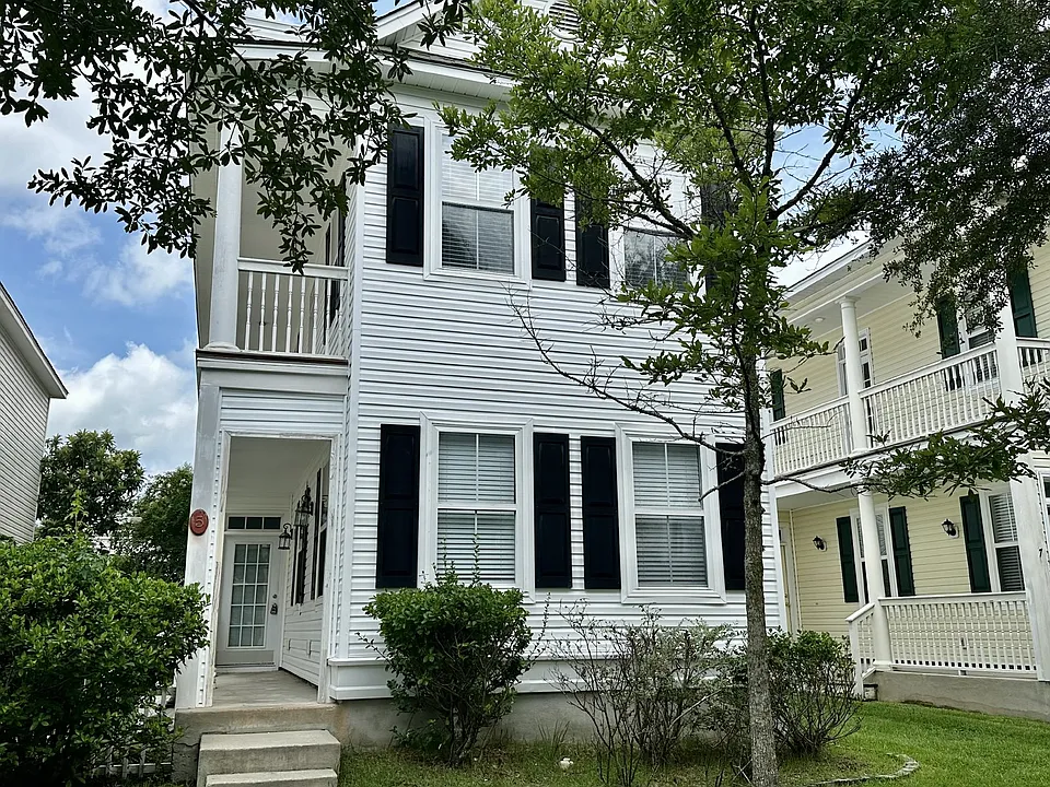 5 Abbey Ave