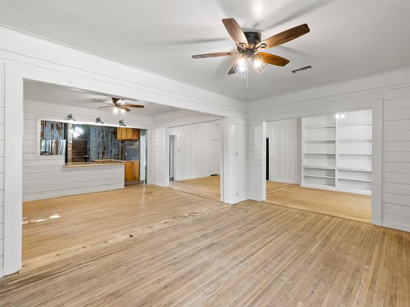 223 E Buffington Ave, Anderson, TX 77830