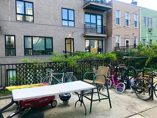 Rented by Corcoran | media 21