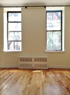 Rented by Crosstown Apartments NYC | media 9