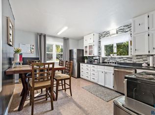 332 S Depot Ave, Garretson, SD 57030