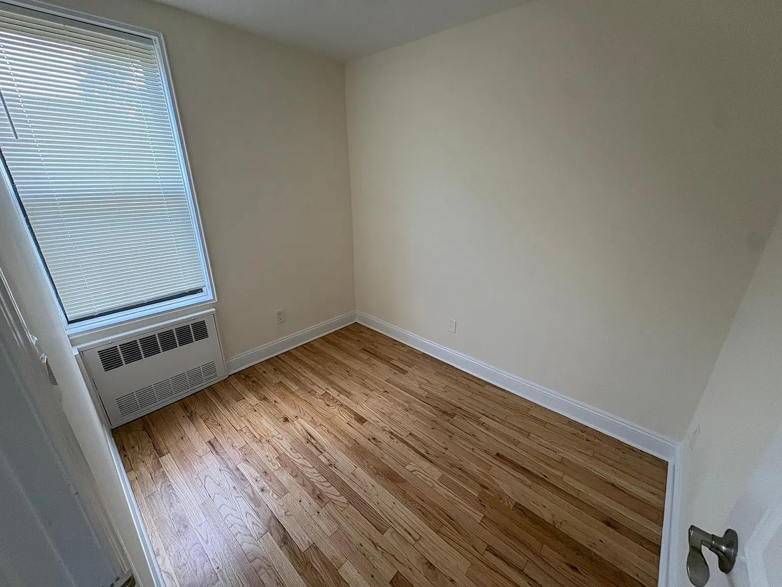 8615 Ava Pl — Photo 2
