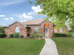 2906 Pinecrest Ct, Mesquite, TX 75181