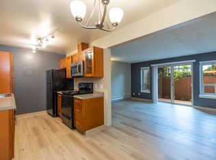 920 N 100th St #2, Seattle, WA 98133