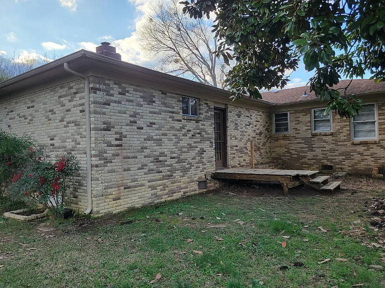 3503 Crestmore Cir NW — Photo 29