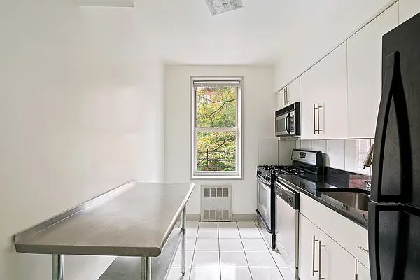 Sold by Corcoran | media 7