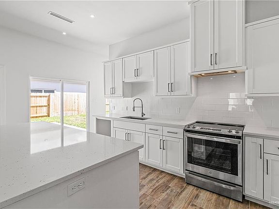 5th image of 2908 N 36th St